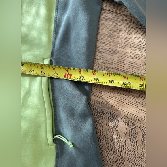 The North Face Momentum Fleece Jacket medium Olive Green Citrine Magenta logo - Picture 9 of 16